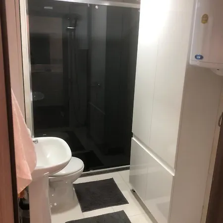 Apartment C&e *